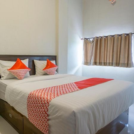 Langsa Oyo 2598 Hotel Chocolate מראה חיצוני תמונה