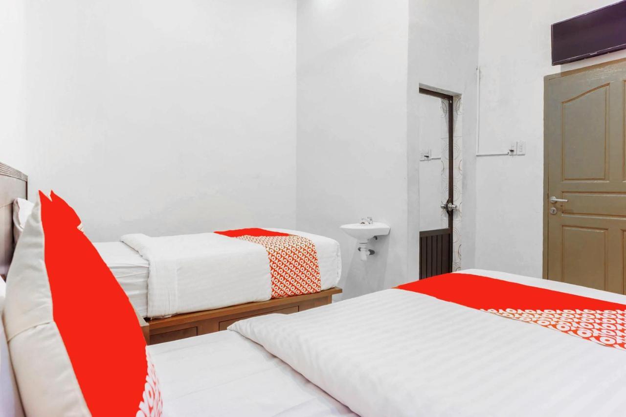 Langsa Oyo 2598 Hotel Chocolate מראה חיצוני תמונה